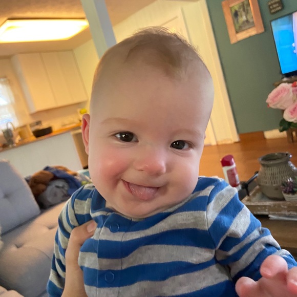 Meet your Posher, Gale - Picture 5 of 6